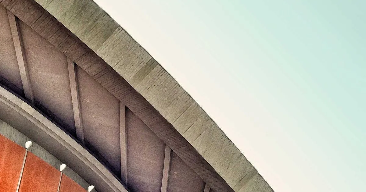 Tolérance désaffleurement carrelage : comment assurer la planéité et l'alignement ?